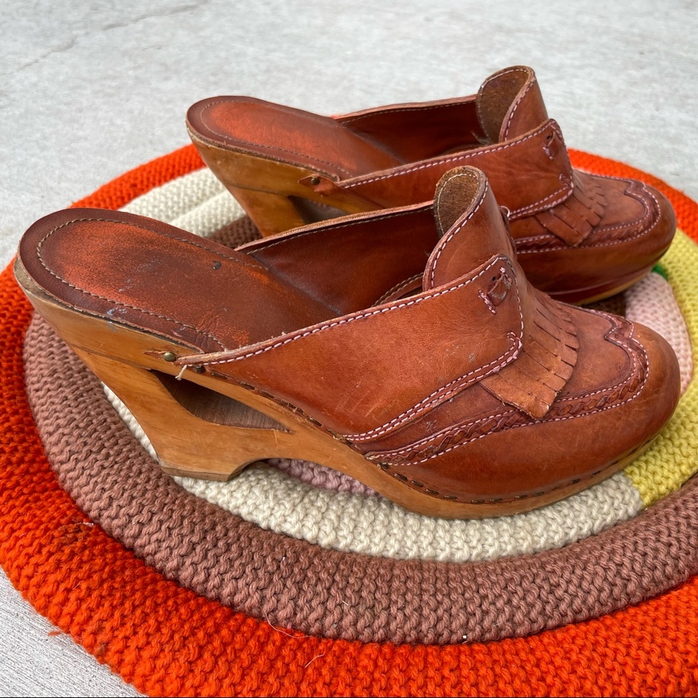 1960’s Kiltie Leather Cut-Out Mules~ - Picture 6 of 6